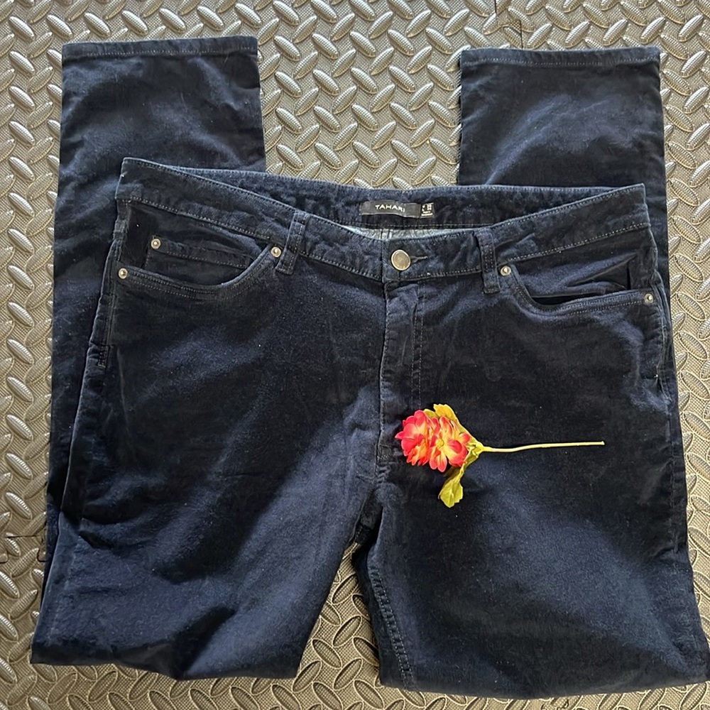 Tahari corduroy pants